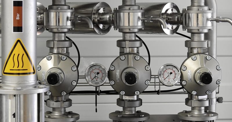 Assembler un tube acier sans soudure : la méthode simple et rapide