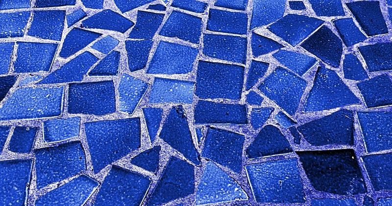 Poser de la faïence au sol : conseils pour un résultat professionnel en 2026