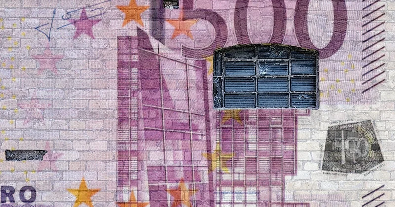 Applique ou tunnel : il faut choisir avant d'acheter quoi que ce soit